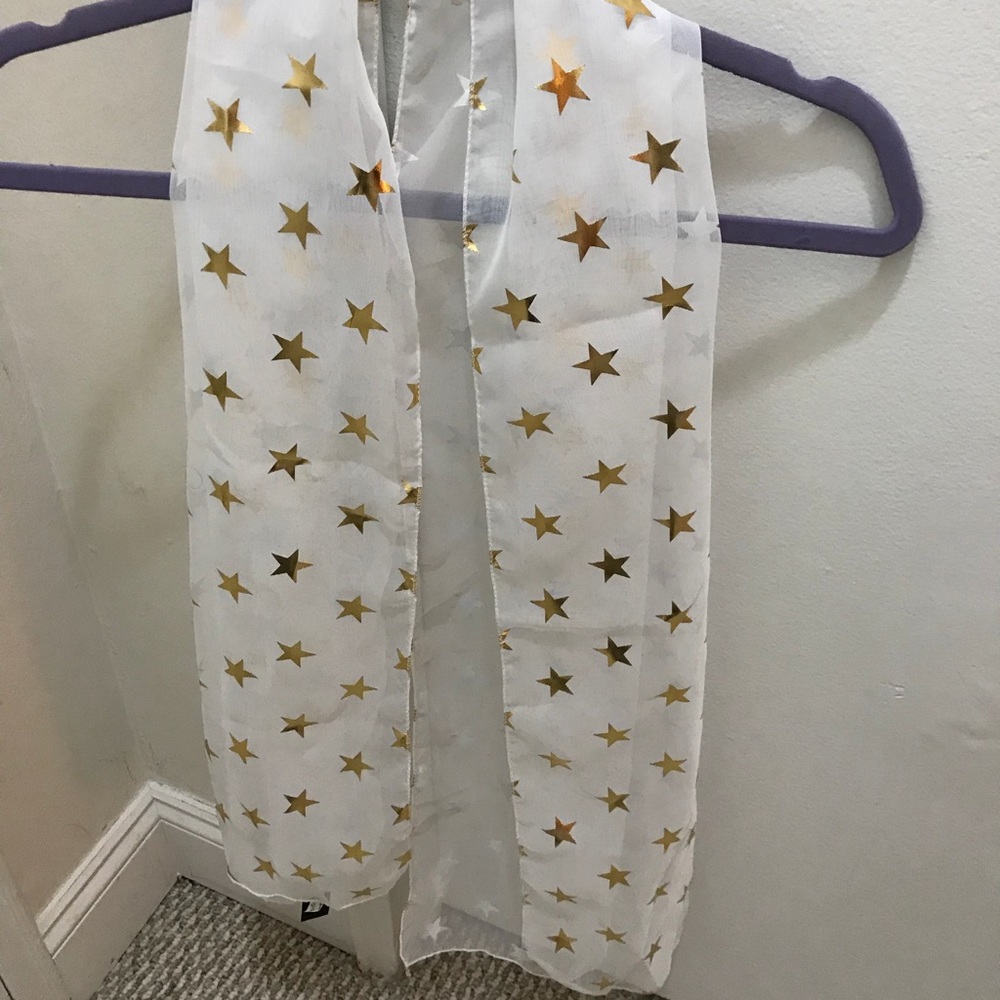 Scarf with golden stars